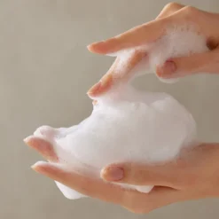 AHA BHA PHA 30 Days Miracle Acne Clear Body Cleanser