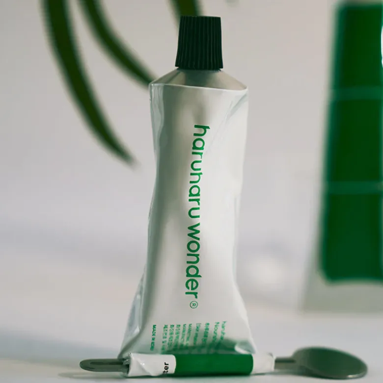 Black Bamboo Nourishing Calming Hand & Nail Cream
