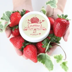 Black Sugar Strawberry Mask Wash Off