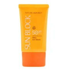 California Aloe Daily Moisture Sunblock SPF50+ PA++++