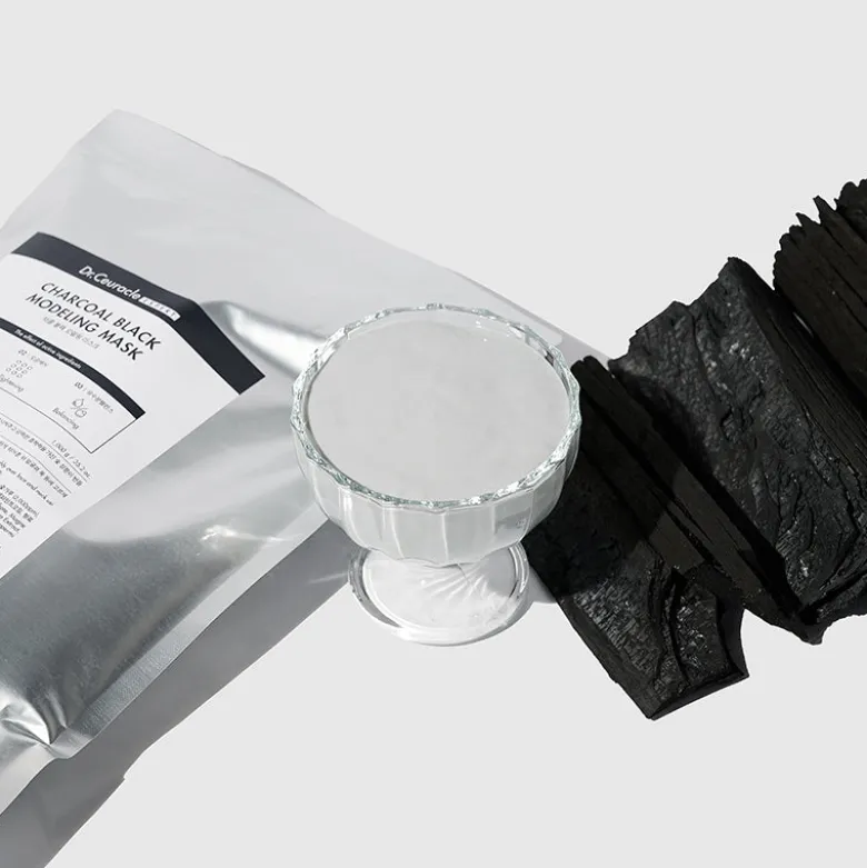 Expert Charcoal Black Modeling Mask