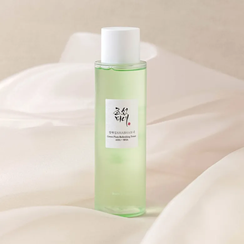 Green Plum Refreshing Toner: AHA + BHA