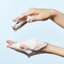 8 Hyaluronic Acid Hydrating Gentle Foaming Cleanser