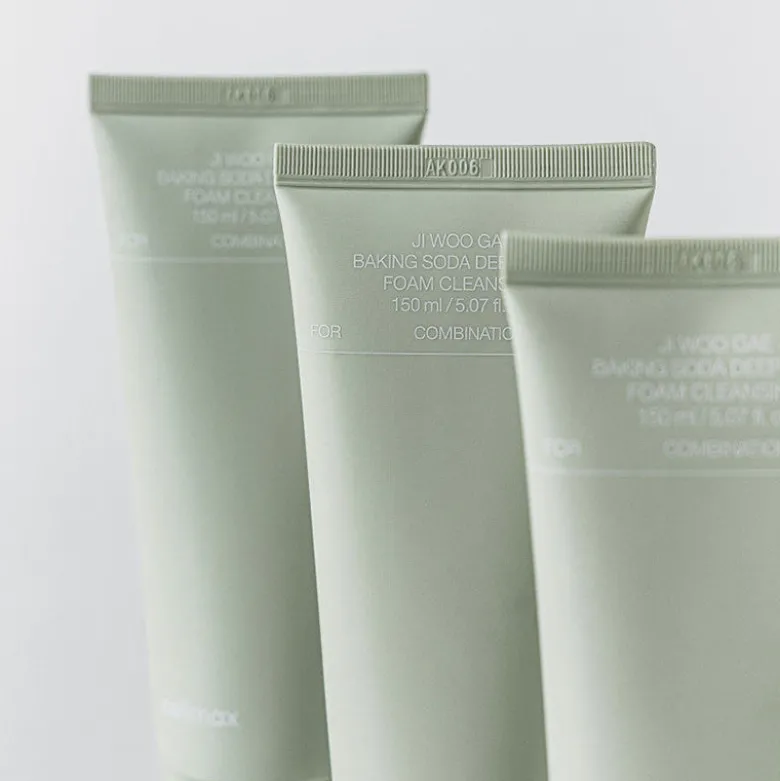 Ji Woo Gae Baking Soda Deep Pore Foam Cleansing