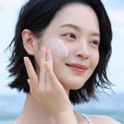 Madagascar Centella Hyalu-Cica Gentle Cleansing Milk
