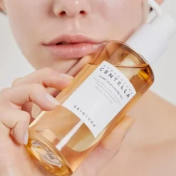 Madagascar Centella Light Cleansing Oil