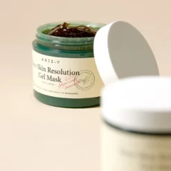 New Skin Resolution Gel Mask