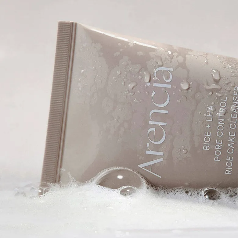 Rice + LHA Pore Control Rice Cake Cleanser