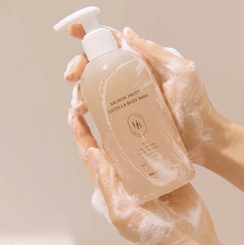 Salmon Fruity Centella Body Wash