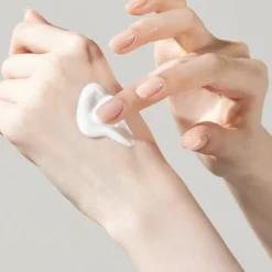 Skin-Glow Essence Cream