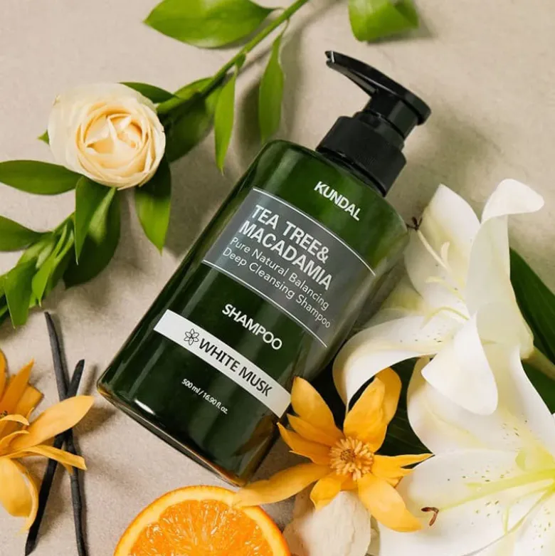 Tea Tree & Macadamia Deep Cleansing Shampoo