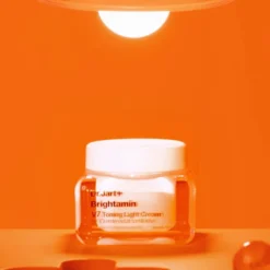 V7 Toning Light Cream
