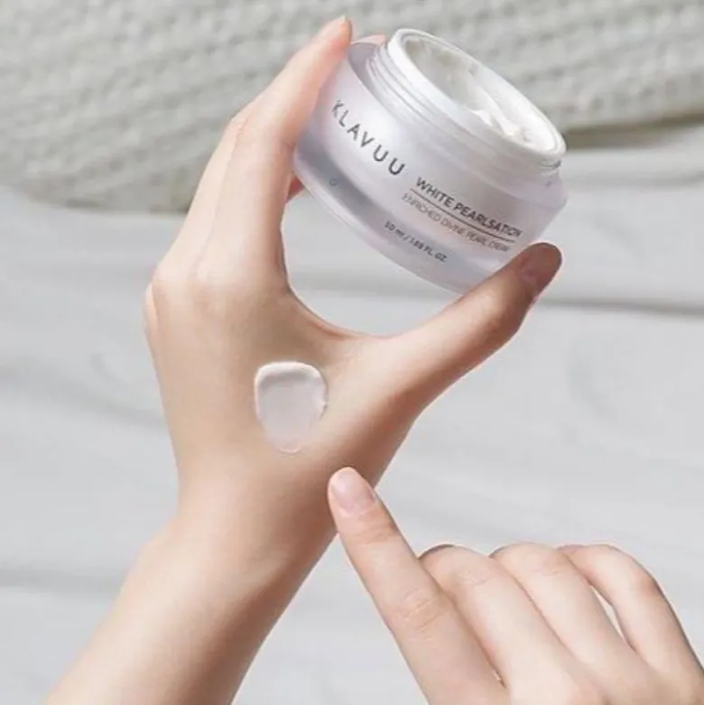 White Pearlsation Enriched Divine Pearl Cream